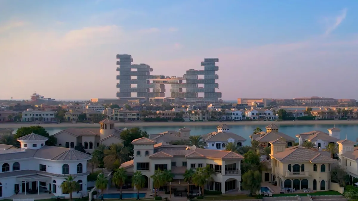 Palm Jumeirah — 4